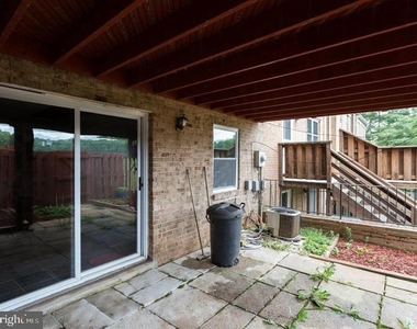 9902 Lakepointe Drive - Photo Thumbnail 21