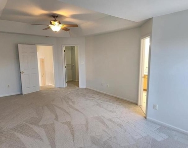 7707 Martin Allen Court - Photo Thumbnail 13