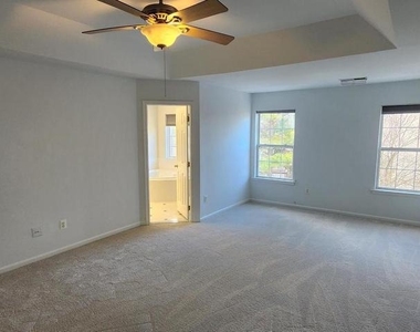 7707 Martin Allen Court - Photo Thumbnail 12