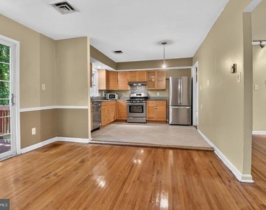 3409 Beverly Drive - Photo Thumbnail 3