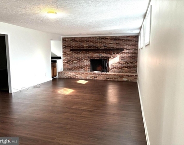 1232 Pine Hill Road - Photo Thumbnail 14