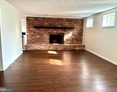 1232 Pine Hill Road - Photo Thumbnail 13