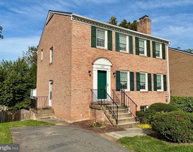 1232 Pine Hill Road - Photo Thumbnail 2
