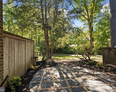 11307 Headlands Court - Photo Thumbnail 27