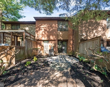 11307 Headlands Court - Photo Thumbnail 28