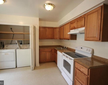 3722 Persimmon Circle - Photo Thumbnail 3