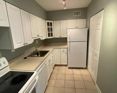 5500 Holmes Run Parkway - Photo Thumbnail 5