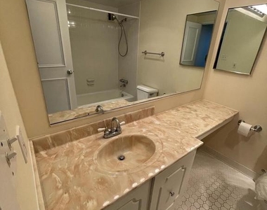 5500 Holmes Run Parkway - Photo Thumbnail 32