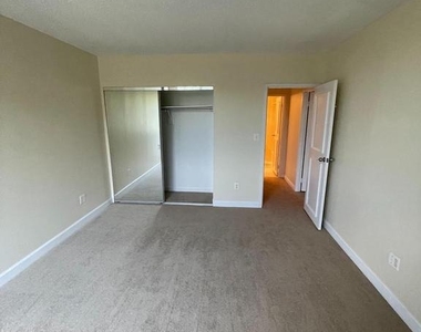 5500 Holmes Run Parkway - Photo Thumbnail 12
