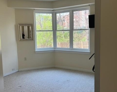 301 S Reynolds Street - Photo Thumbnail 9