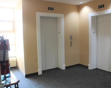 301 S Reynolds Street - Photo Thumbnail 24