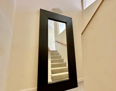 301 S Reynolds Street - Photo Thumbnail 14