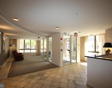 1200 N Hartford Street N - Photo Thumbnail 3