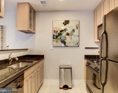 1200 N Hartford Street N - Photo Thumbnail 11
