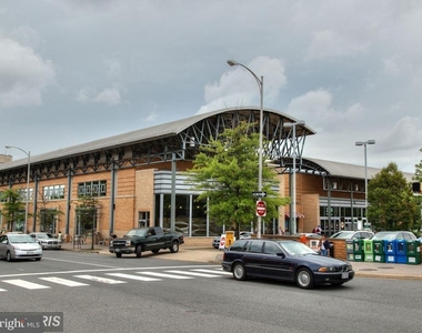 1200 N Hartford Street N - Photo Thumbnail 26