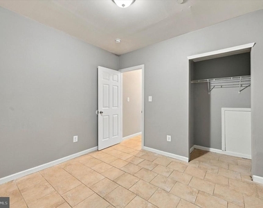 2261 N Park Avenue - Photo Thumbnail 19