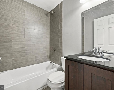 2261 N Park Avenue - Photo Thumbnail 16