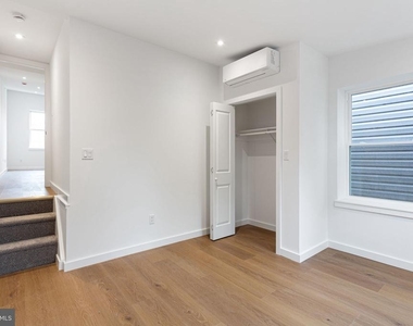 709 S 19th Street - Photo Thumbnail 9
