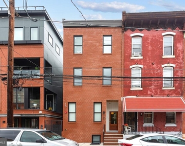 709 S 19th Street - Photo Thumbnail 11