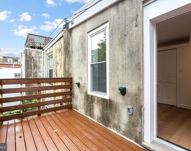 709 S 19th Street - Photo Thumbnail 10