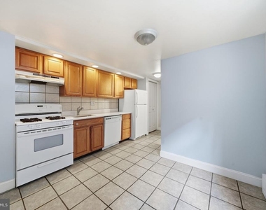 625 Catharine Street - Photo Thumbnail 4