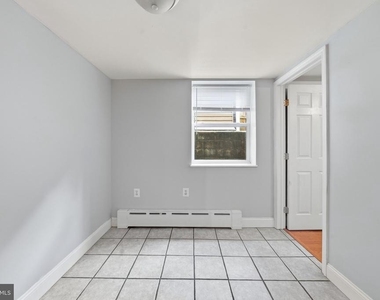 625 Catharine Street - Photo Thumbnail 5