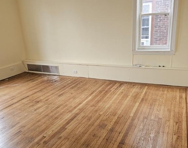 714 52nd Street - Photo Thumbnail 8