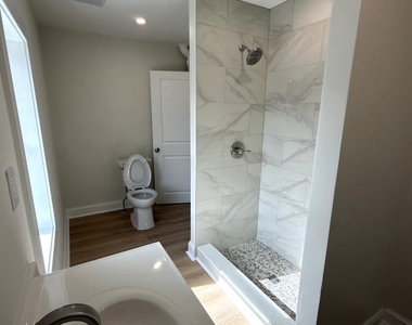 9 Franklin Street - Photo Thumbnail 7