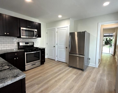 9 Franklin Street - Photo Thumbnail 3