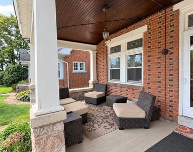 557 Hamilton Street - Photo Thumbnail 21