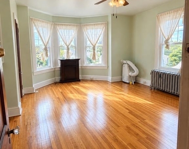 557 Hamilton Street - Photo Thumbnail 9