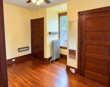 557 Hamilton Street - Photo Thumbnail 8