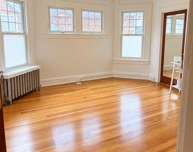557 Hamilton Street - Photo Thumbnail 10