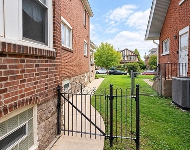 557 Hamilton Street - Photo Thumbnail 19