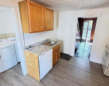 6 Fern Ave - Photo Thumbnail 11