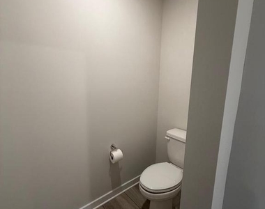 903 Platinum Drive - Photo Thumbnail 19