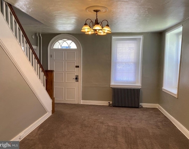 111 Middle Road - Photo Thumbnail 3