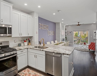134 Fleet Court - Photo Thumbnail 14