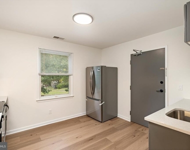 23 Brookside Avenue - Photo Thumbnail 5