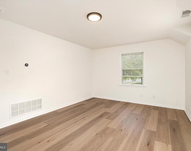 23 Brookside Avenue - Photo Thumbnail 20
