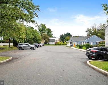 23 Brookside Avenue - Photo Thumbnail 4