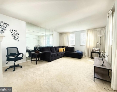 237 5th Avenue W - Photo Thumbnail 6