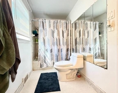 237 5th Avenue W - Photo Thumbnail 9