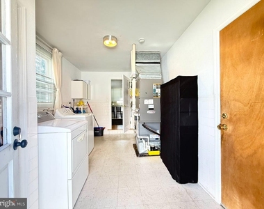 237 5th Avenue W - Photo Thumbnail 15