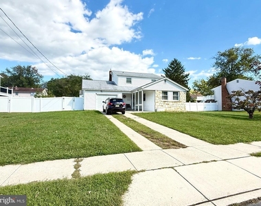 237 5th Avenue W - Photo Thumbnail 22