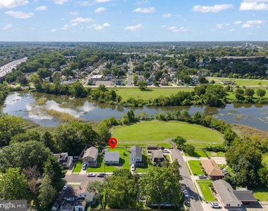 406 Memorial Avenue - Photo Thumbnail 16