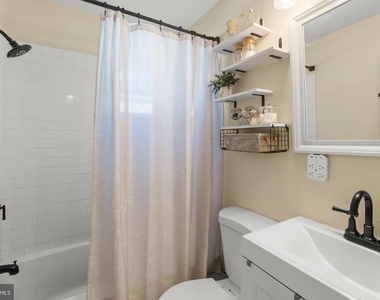 406 Memorial Avenue - Photo Thumbnail 11