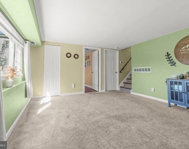 406 Memorial Avenue - Photo Thumbnail 5