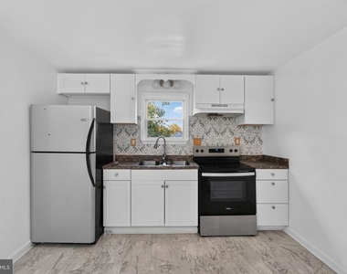 909 N 4th Street - Photo Thumbnail 4