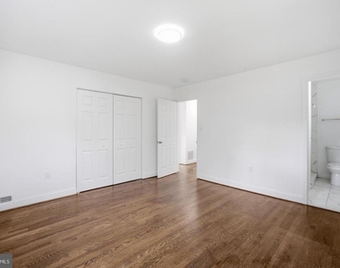 7410 Baylor Avenue - Photo Thumbnail 18